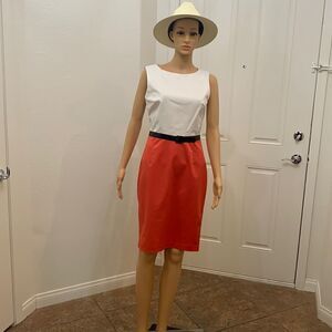 Georgiou Studio Size 2 Orange Cream Scoop Neck Side Zipper Lined Darts Belt